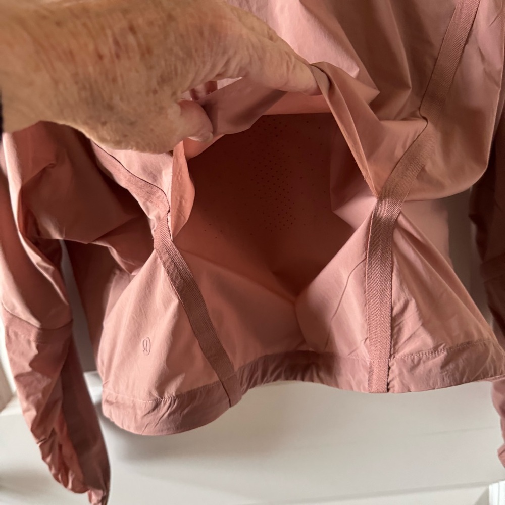 Lululemon nylon jacket - Picture 7 of 14